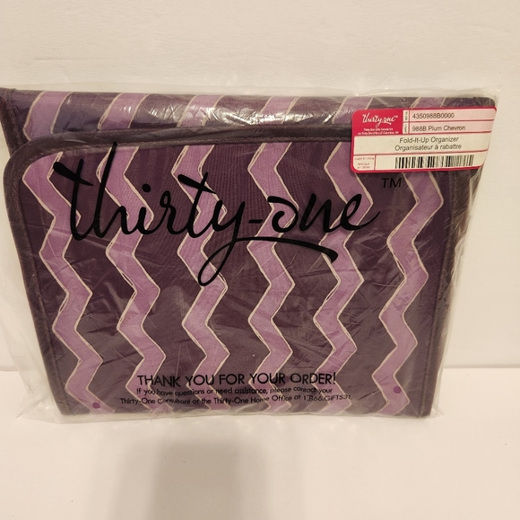 NWT Thirty-One Fold-It-Up Organizer 988B Plum Chevron - Picture 1 of 10
